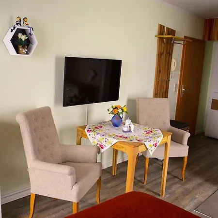 Yachthafenresidenz-wohnung-8302-857 * Ostseebad Kühlungsborn